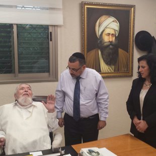 אצל הרב מויאל שליט"א בקריית גת עם ח"כ קורן נורית