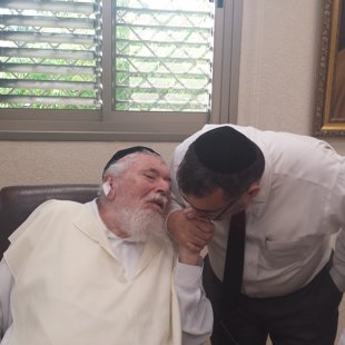 רו"ח שמואל דחוח-הלוי עם הרב ניסים מויאל שליט"א.
