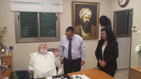 אצל הרב מויאל שליט"א בקריית גת עם ח"כ קורן נורית