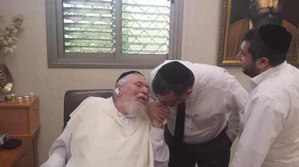 רו"ח שמואל דחוח-הלוי עם הרב ניסים מויאל שליט"א.